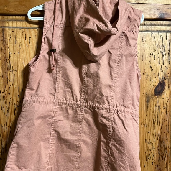 Utility vest - Picture 3 of 5